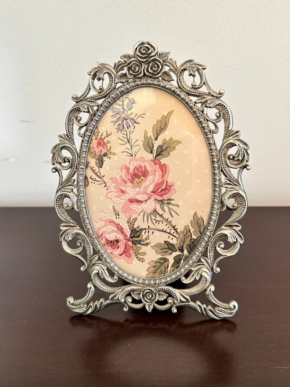 Vintage Oval Ornate Easel Picture Floral Frame Rococo